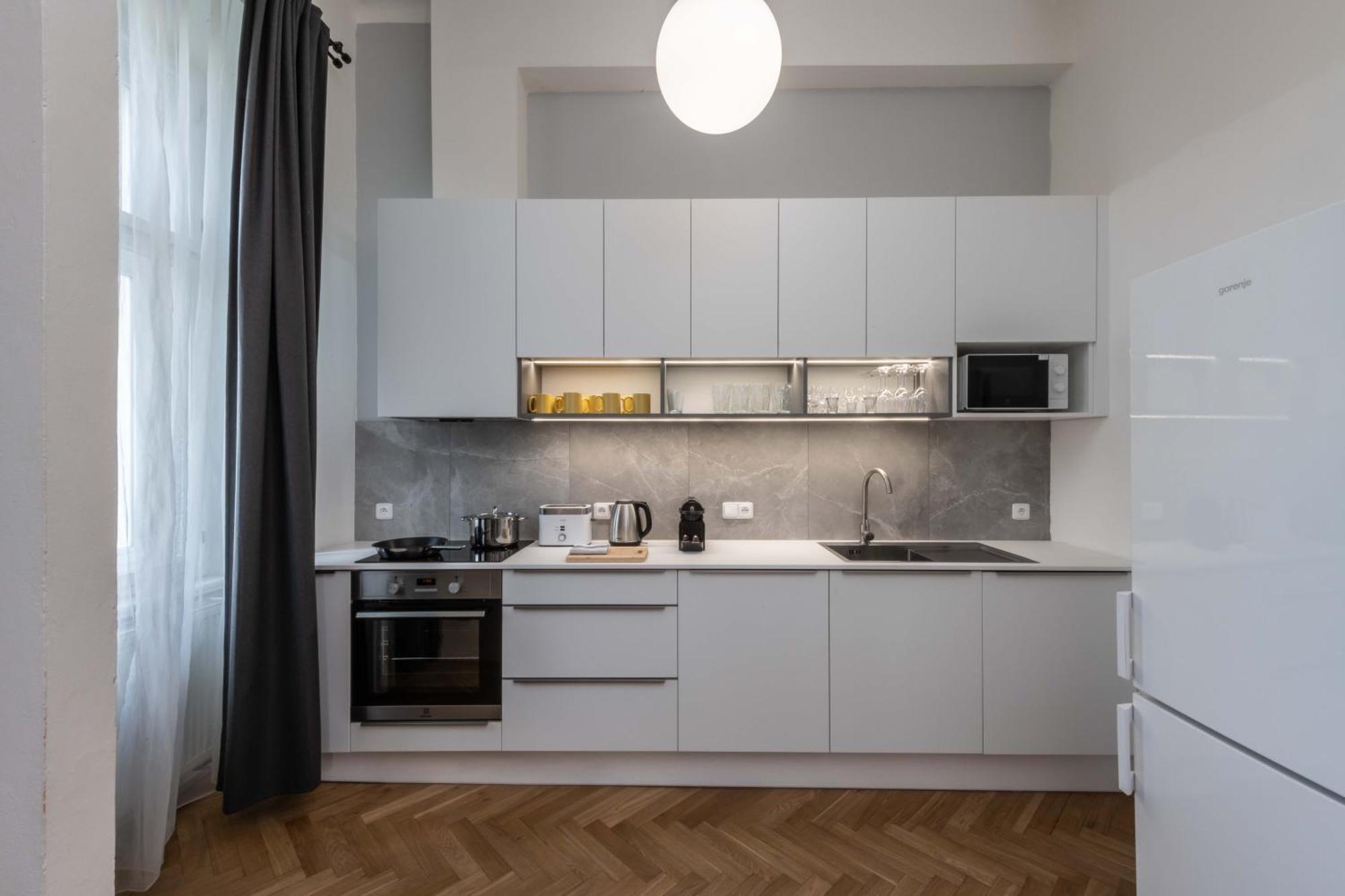Centrally Located 3Bd Home Near National Museum Prague Exterior photo
